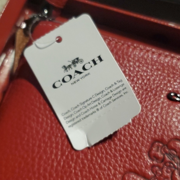 Host pick firm Coach and Disney collaboration wristlet red new boxed free gift - Picture 2 of 11